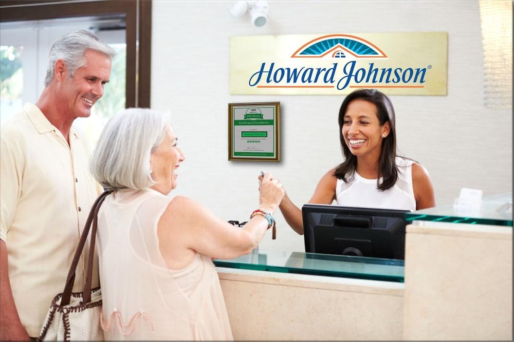 Howard Johnson By Wyndham Beaufort/Parris Island Exteriör bild